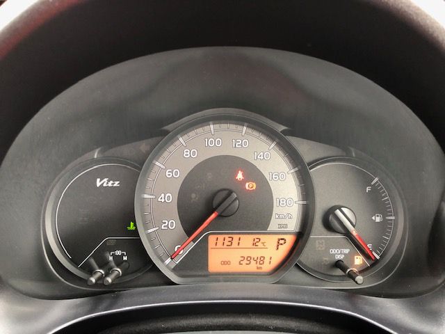Toyota VITZ 2014-11 6677-7