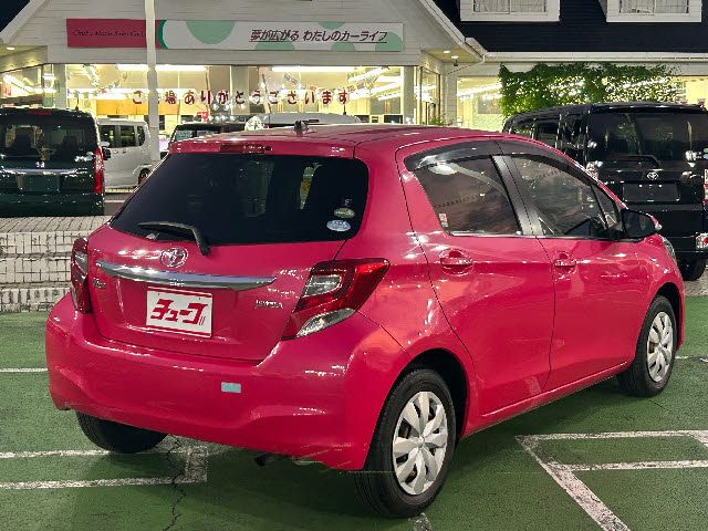 Toyota VITZ 2014-11 6677-2