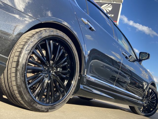 Lexus LS 2015-03 193704-28