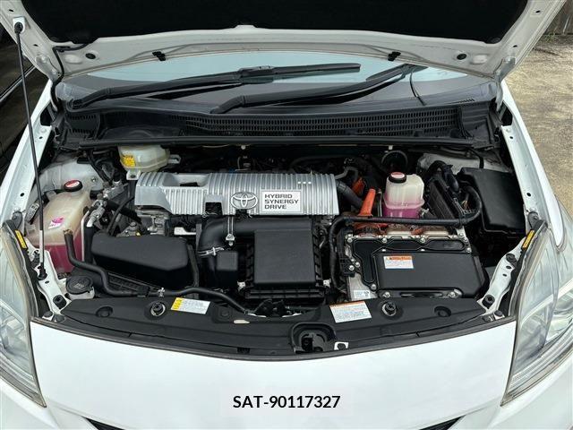 Toyota PRIUS 2015-07 233655-26