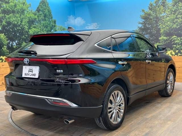 Toyota HARRIER HYBRID 2022-04 28082-17