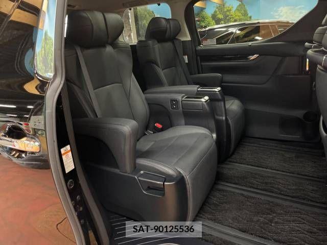 Toyota ALPHARD 2022-05 236305-9