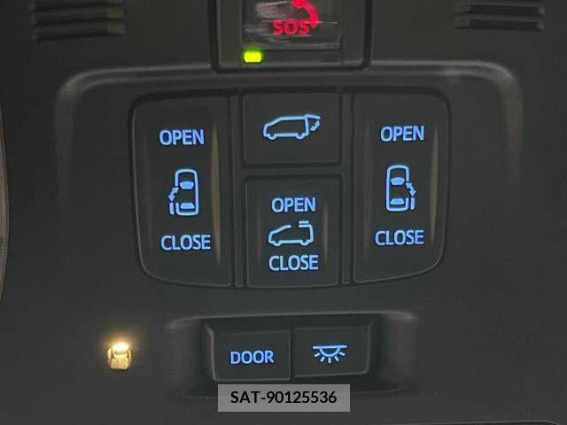 Toyota ALPHARD 2022-05 236305-7