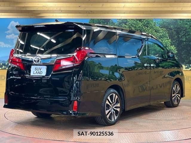 Toyota ALPHARD 2022-05 236305-18