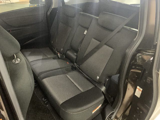 Toyota SIENTA 2019-04 182593-18