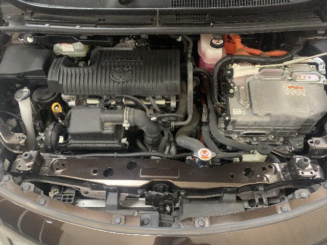 Toyota SIENTA 2019-04 182593-27