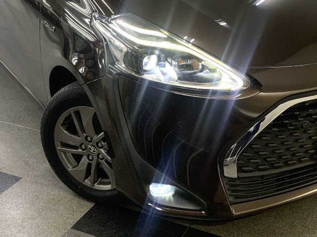 Toyota SIENTA 2019-04 182593-24