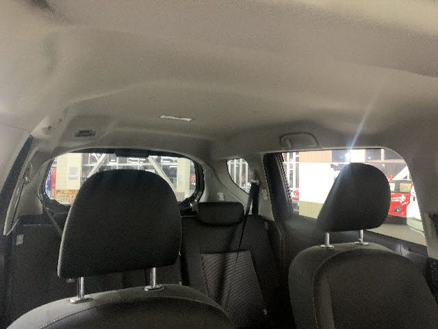 Toyota SIENTA 2019-04 182593-23