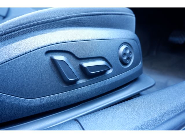 Audi A4 2015-05 185407-23