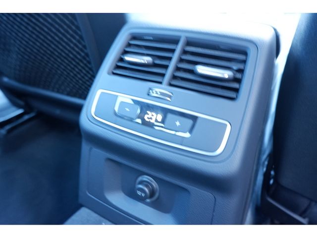 Audi A4 2015-05 185407-25