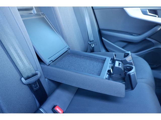 Audi A4 2015-05 185407-24