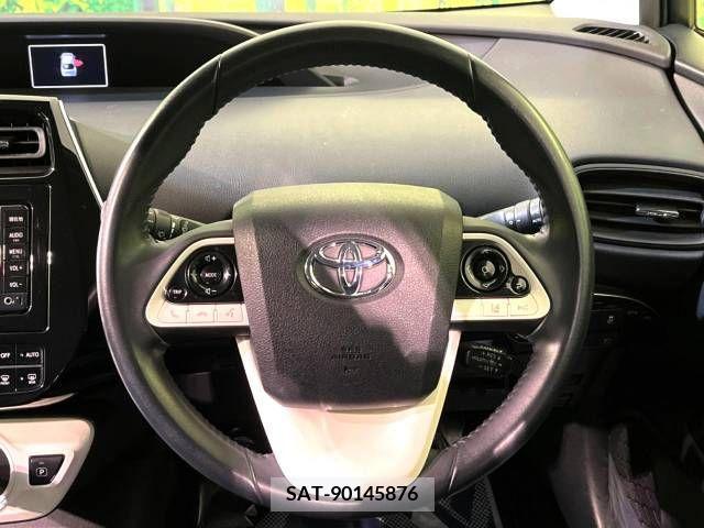 Toyota PRIUS 2016-12 225151-11