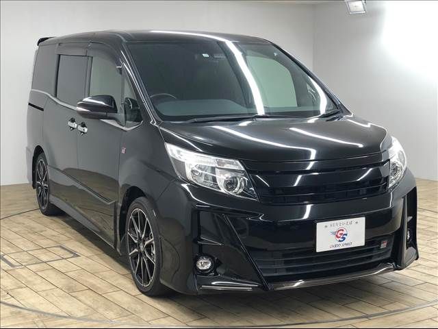 Toyota NOAH 2017-12 15741-14