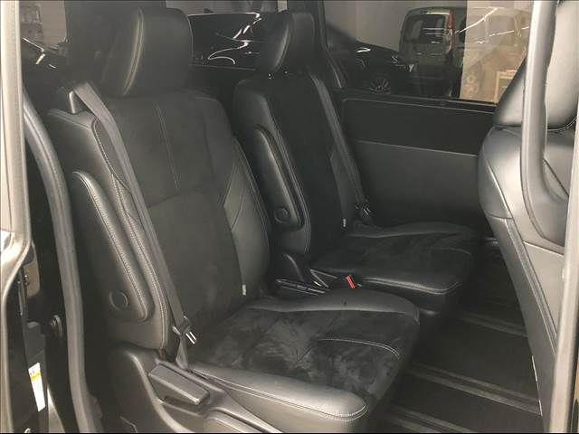 Toyota NOAH 2017-12 15741-5