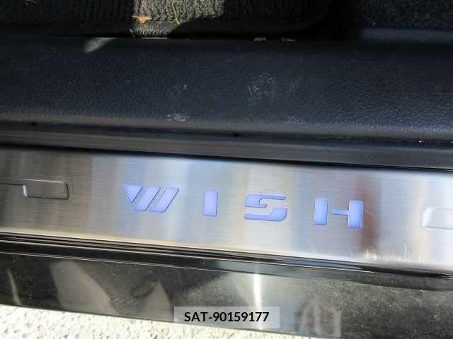 Toyota WISH 2011-02 290160-17