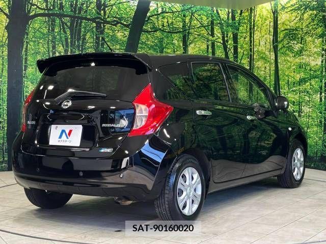 Nissan NOTE 2014-08 383367-17
