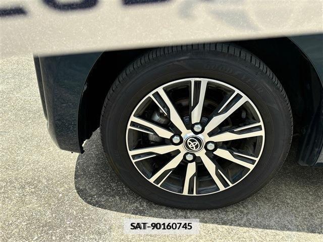 Toyota Pixis Mega 2021-04 352664-12