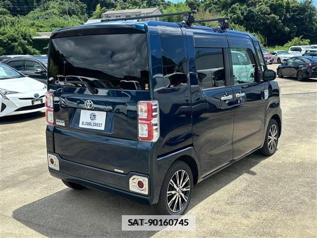 Toyota Pixis Mega 2021-04 352664-11