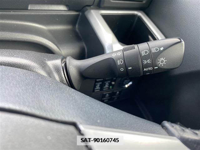 Toyota Pixis Mega 2021-04 352664-20