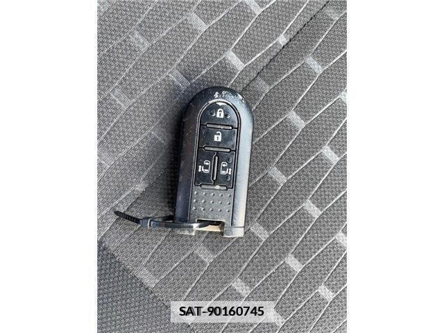 Toyota Pixis Mega 2021-04 352664-24