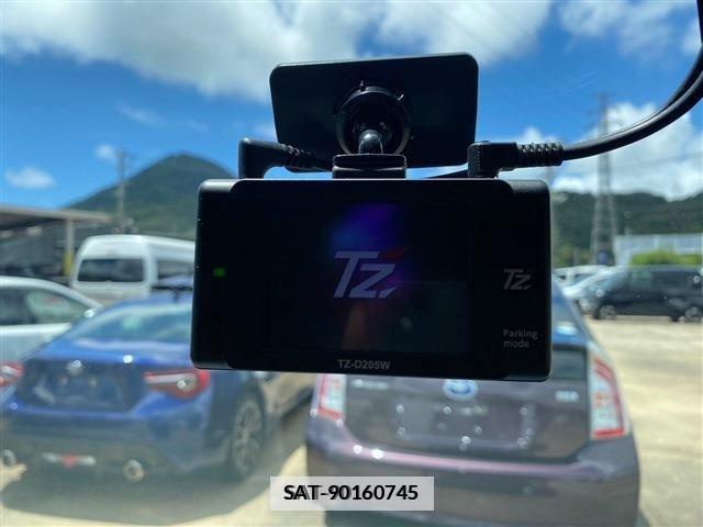 Toyota Pixis Mega 2021-04 352664-23