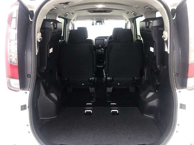 Toyota NOAH HYBRID 2016-02 13257-7