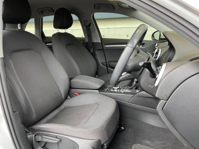 Audi A3 2018-06 25356-8