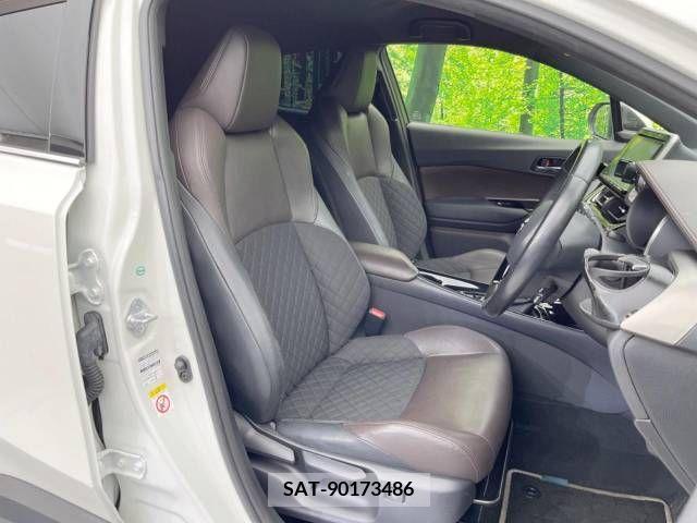 Toyota C-HR 2017-12 357768-12