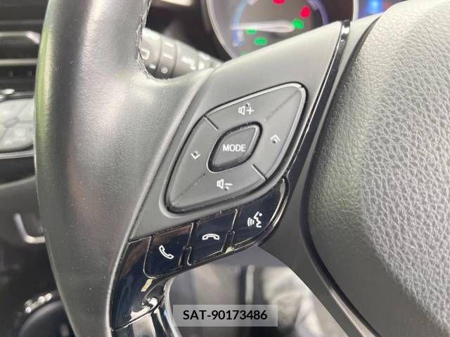 Toyota C-HR 2017-12 357768-11
