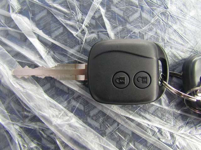 Mazda TITAN 2023-09 23683-19