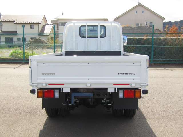 Mazda TITAN 2023-09 23683-5