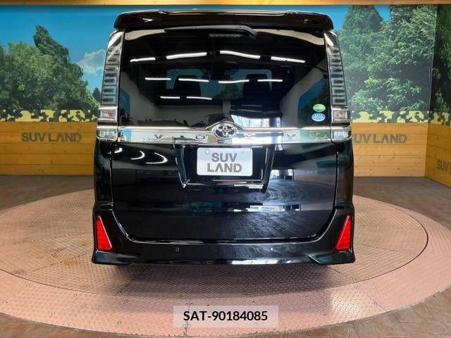 Toyota VOXY 2020-03 370499-16