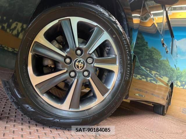 Toyota VOXY 2020-03 370499-14