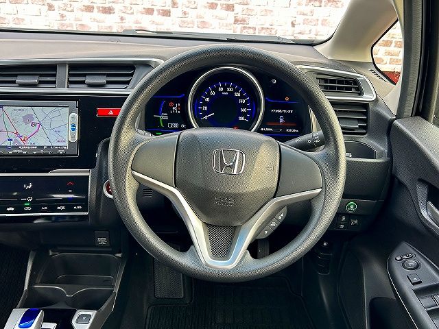 Honda FIT HYBRID 2015-02 196238-13