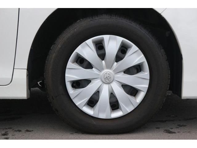 Toyota NOAH 2018-06 183978-7