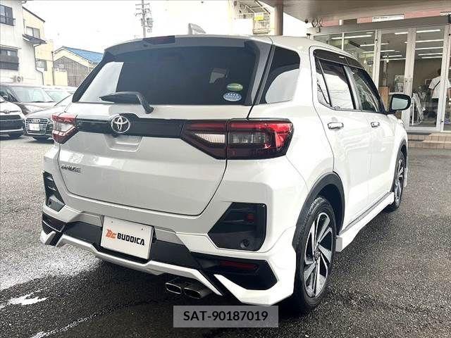 Toyota RAIZE 2020-12 324303-11
