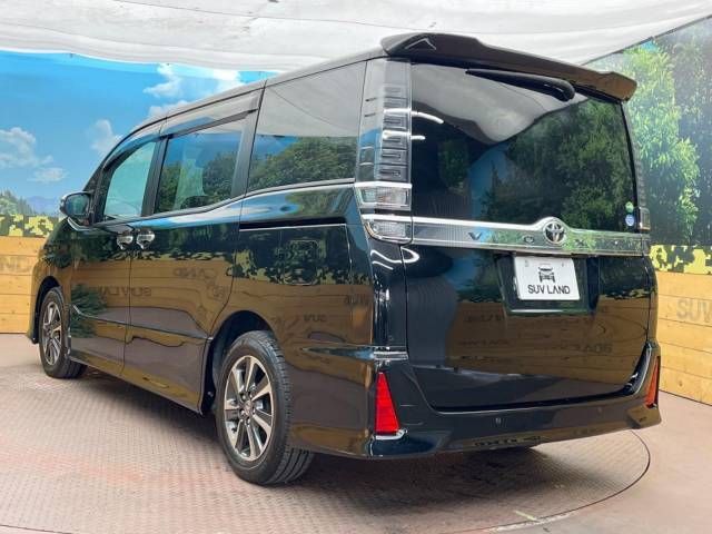 Toyota VOXY 2019-04 182253-17