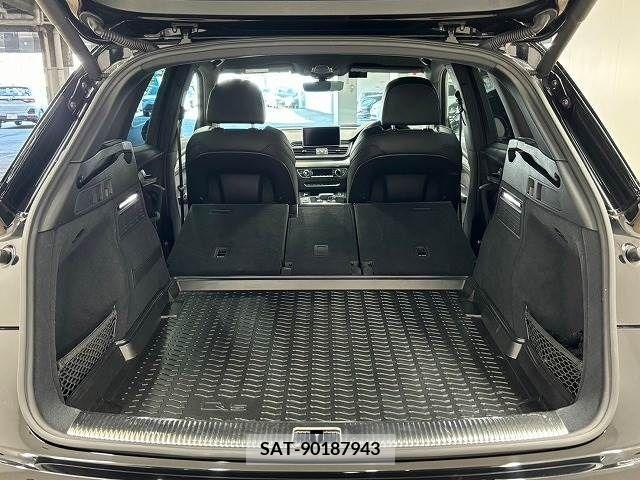 Audi Q5 2019-07 261270-12