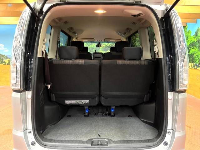 Nissan SERENA 2016-03 20301-11