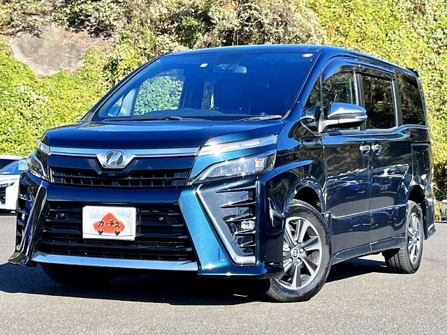 Toyota VOXY 2019-02 185908-0