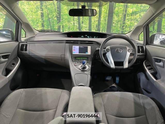 Toyota PRIUS 2010-04 384028-1