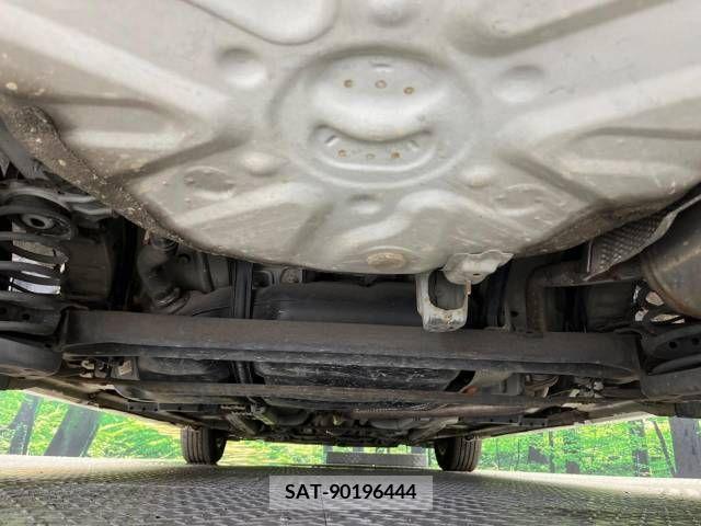 Toyota PRIUS 2010-04 384028-18