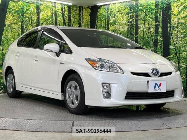 Toyota PRIUS 2010-04 384028-15