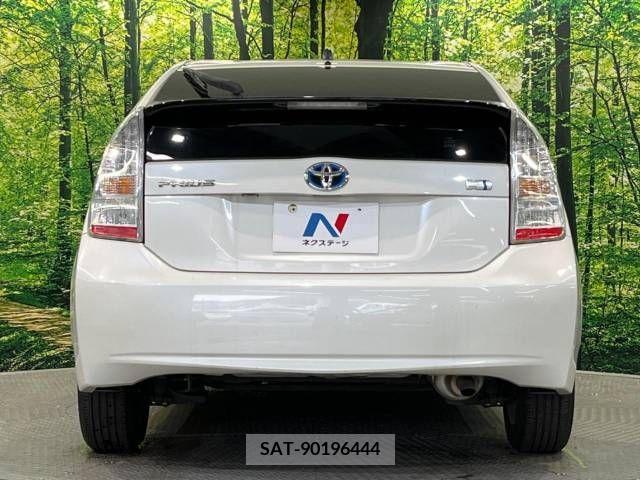 Toyota PRIUS 2010-04 384028-14