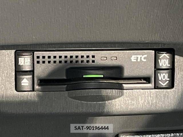 Toyota PRIUS 2010-04 384028-5