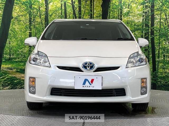Toyota PRIUS 2010-04 384028-13