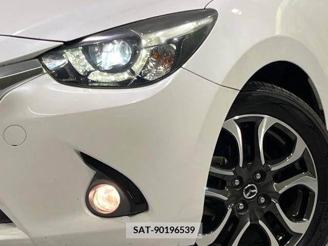 Mazda DEMIO 2015-01 296605-12