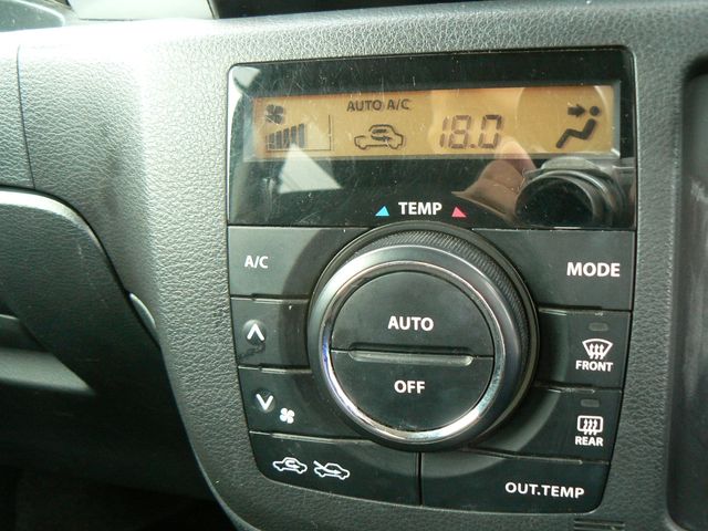 Suzuki SPACIA 2015-01 7325-8
