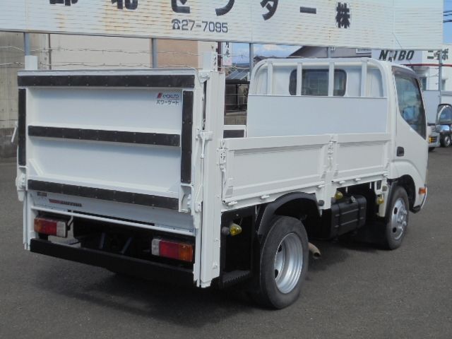 Hino DUTRO 2012-01 13674-2