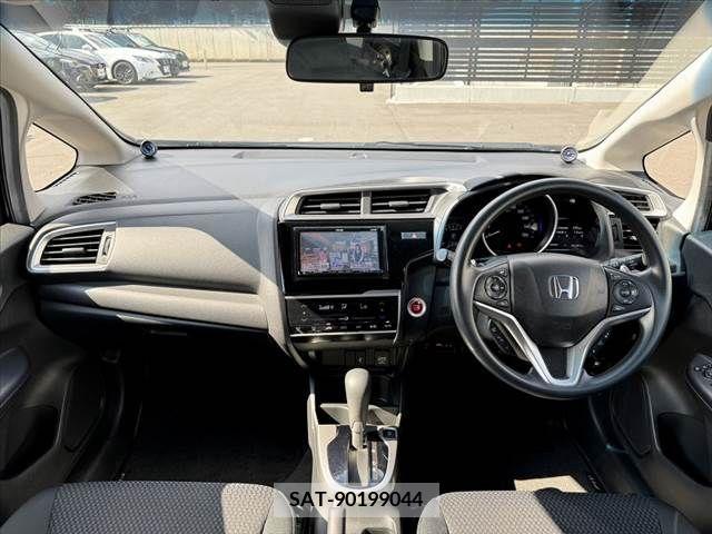 Honda FIT 2017-11 328907-1